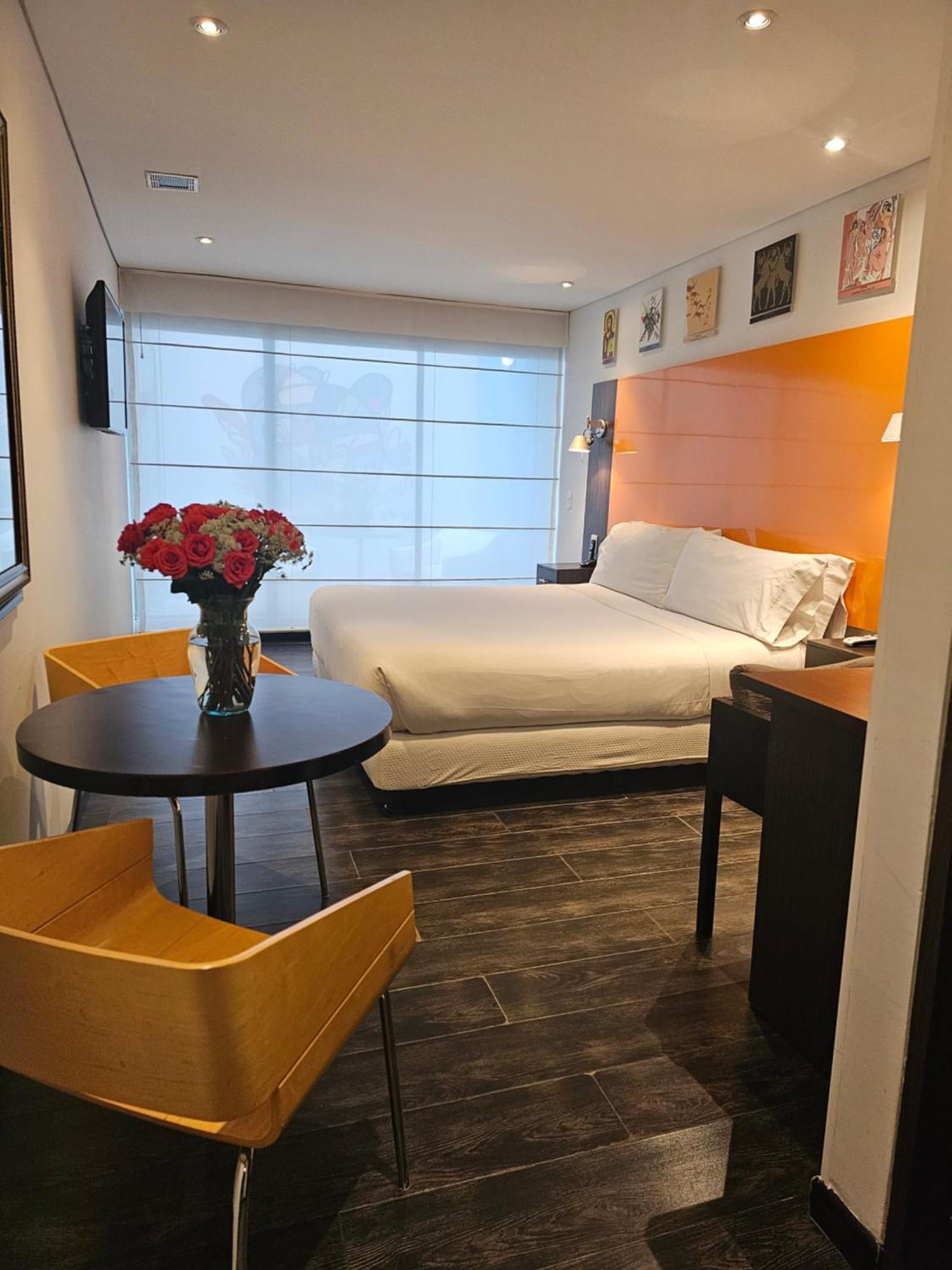 Hotel 104 Art Suites ボゴタ エクステリア 写真